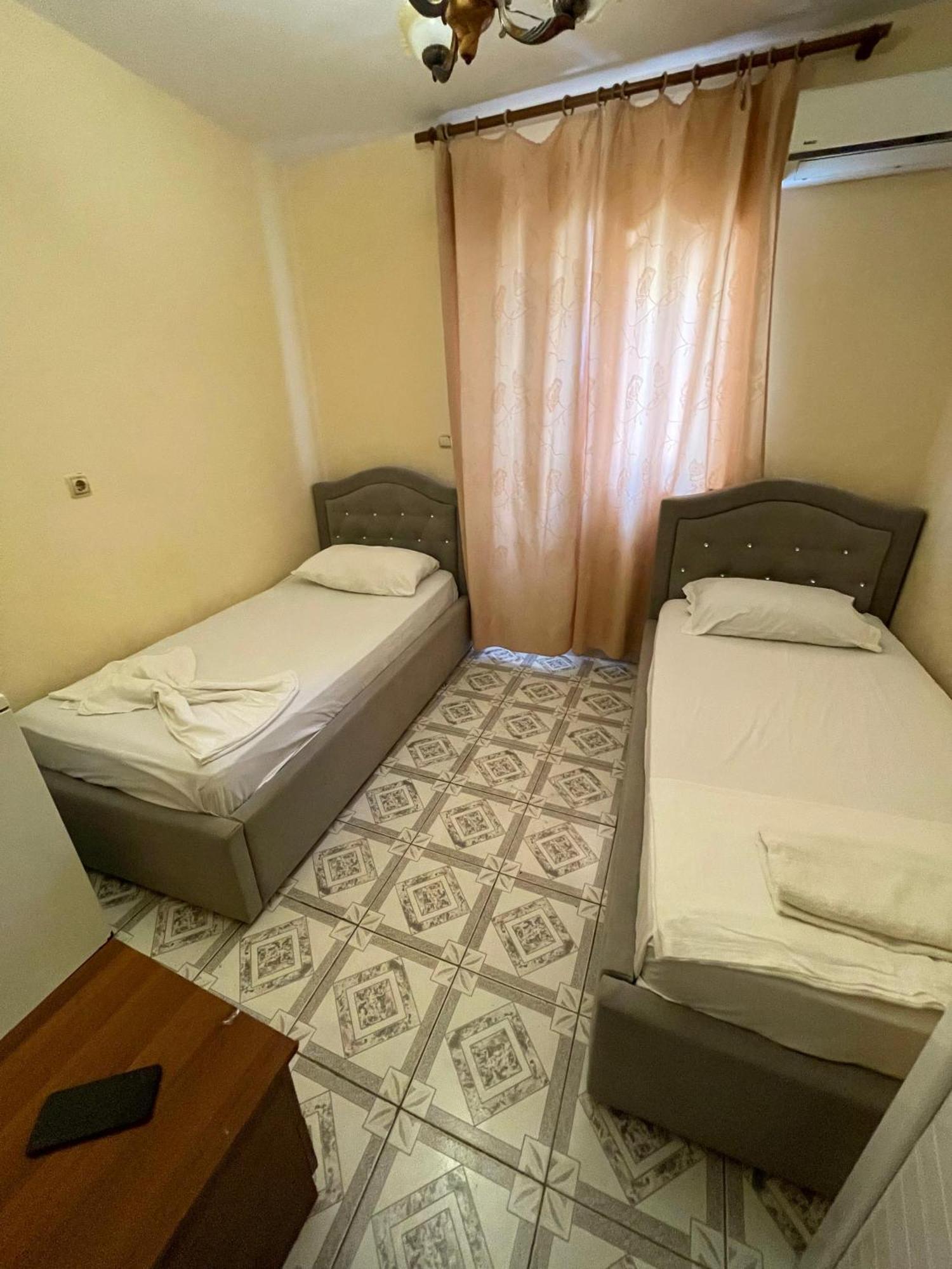Hotel Gjika Sarandë Exterior foto