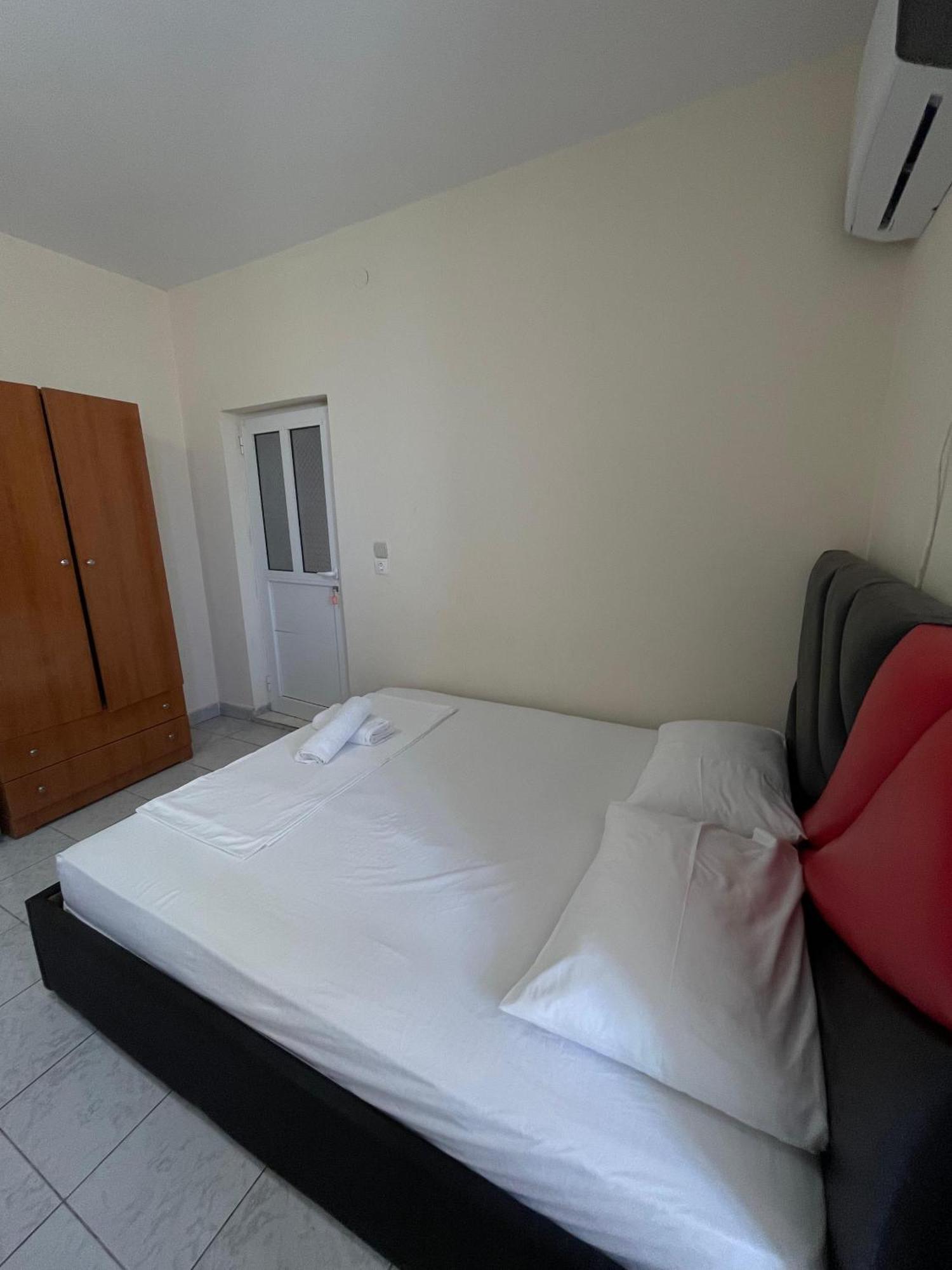 Hotel Gjika Sarandë Exterior foto